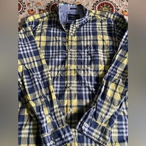 American Eagle Plaid Button Down Shirt